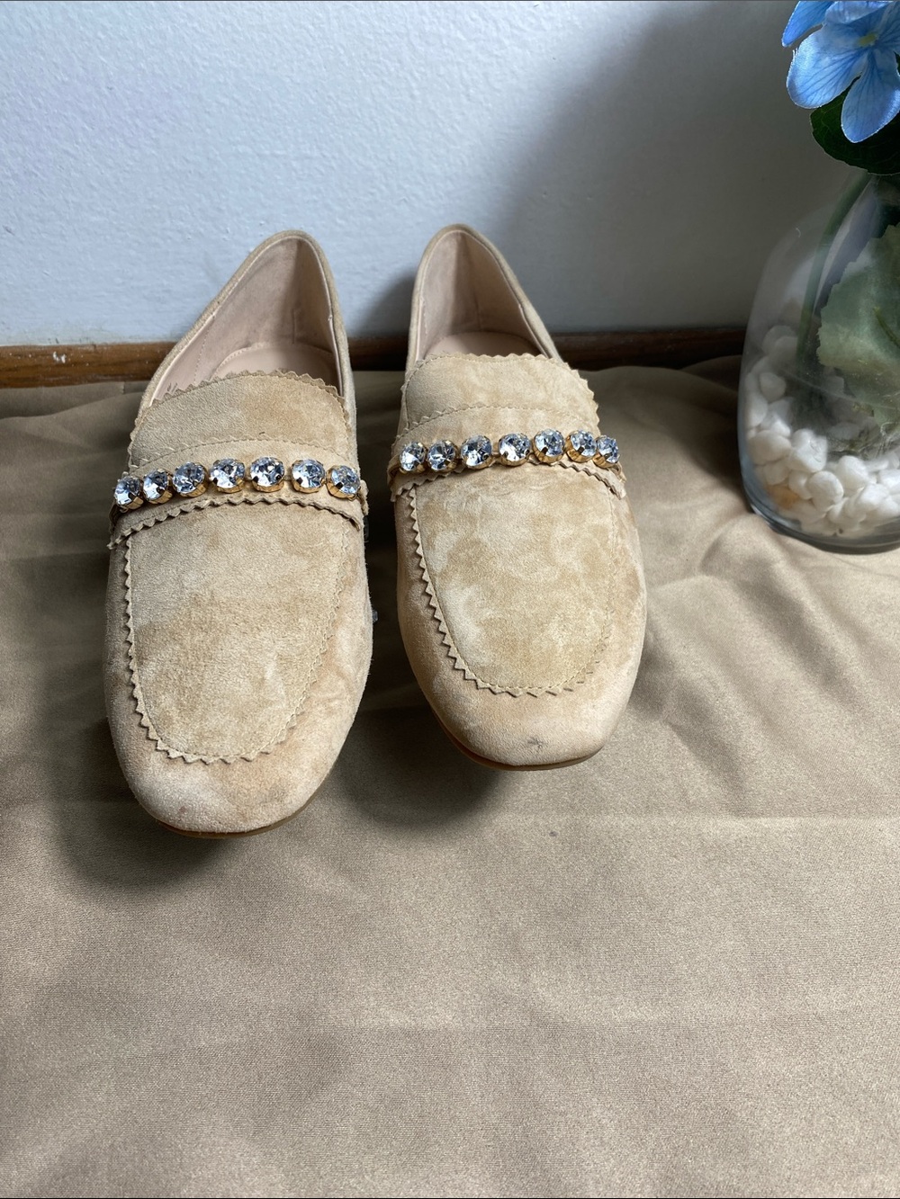 Pelle Moda Tan Loafers with Embellished Strap size 8 M
